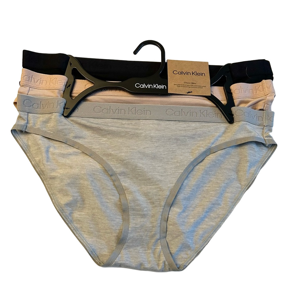 Calvin Klein 3 Pack Underwear Size Medium NWT